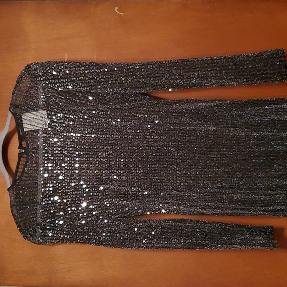 Dress - Picture 1 of 5